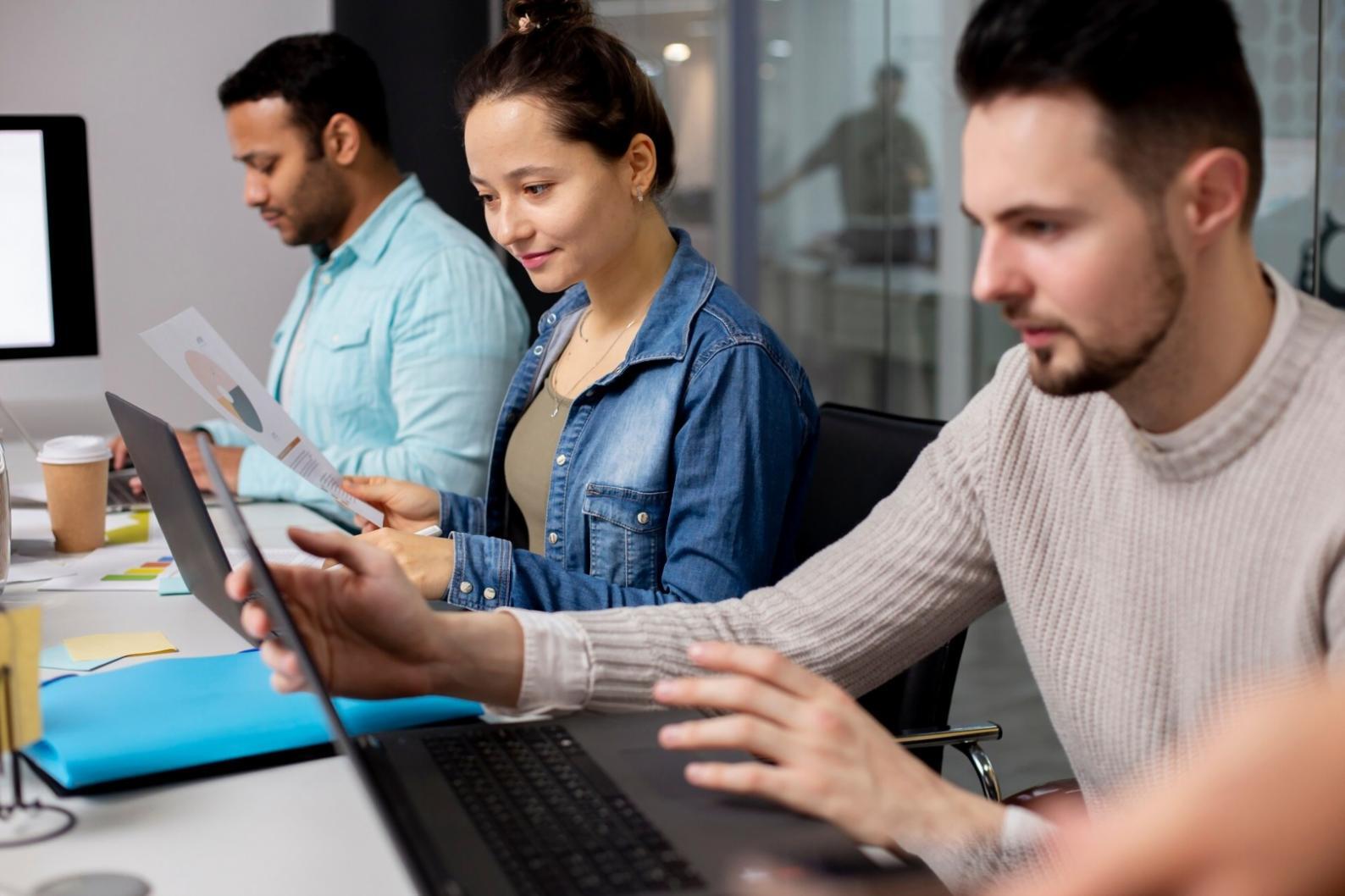 Réunion d'analyse stratégique